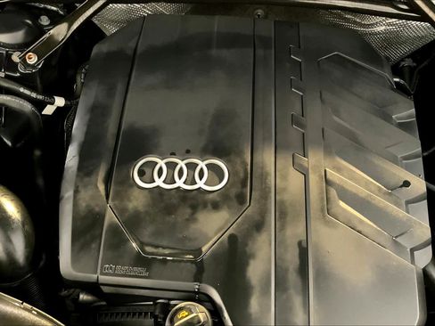 Used 2021 Audi Q5 Premium Plus w/ Premium Plus Package image 30