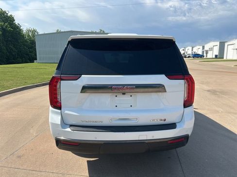 Used 2023 GMC Yukon XL AT4 w/ AT4 Premium Package AWD/4WD image 2