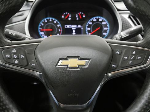 Used 2023 Chevrolet Malibu LT FWD image 15