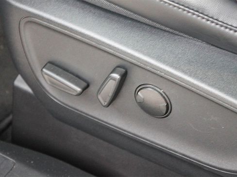 Used 2025 Ford Escape ST-Line w/ Equipment Group 301A image 27