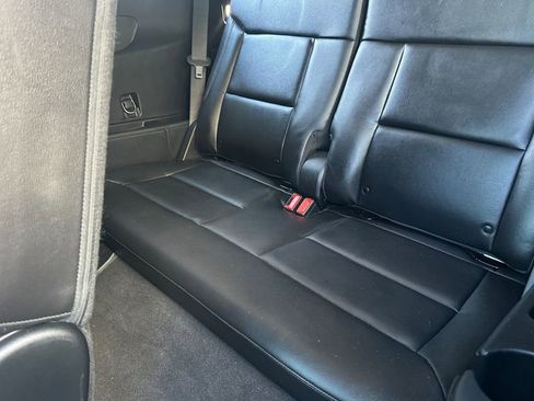 Certified 2023 Ford Explorer Limited w/ Hybrid Equipment Group 310A image 17