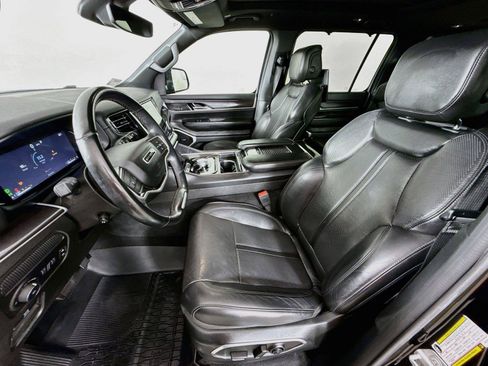 Used 2022 Jeep Wagoneer Series I w/ Convenience Group I RWD image 9
