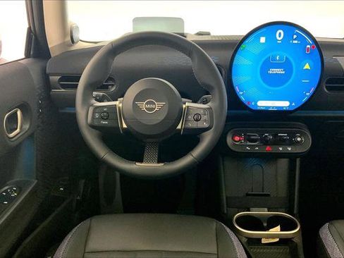 Certified 2025 MINI Cooper S image 4