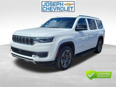 Used 2024 Jeep Wagoneer Series II w/ Flexible Seating Group AWD/4WD image 2