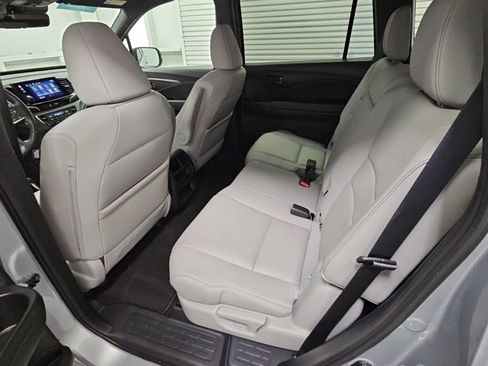 Certified 2023 Honda Passport EX-L image 32