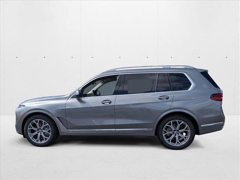 New 2026 BMW X7 xDrive40i image 5