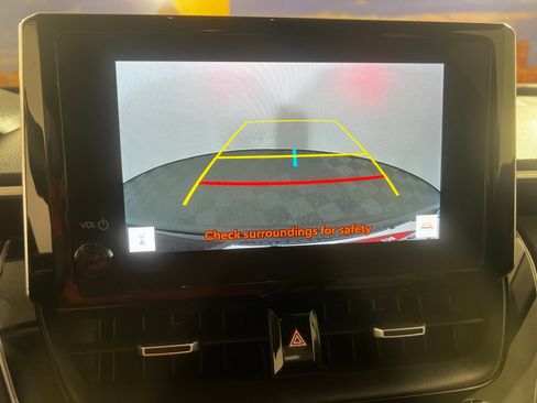 Certified 2023 Toyota Corolla Cross XLE FWD image 18