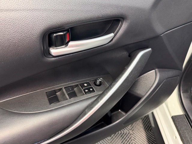 Used 2021 Toyota Corolla SE FWD image 12