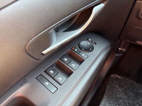 New 2026 Hyundai Tucson SE image 12