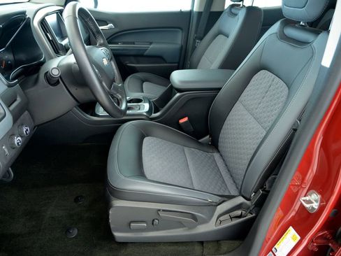 Used 2015 Chevrolet Colorado Z71 image 15