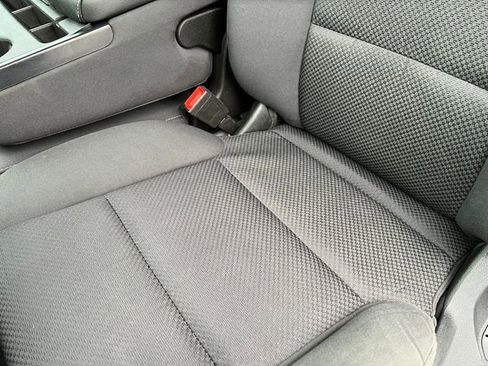 Used 2019 Chevrolet Silverado 1500 LT w/ LPO, Chrome Package image 19