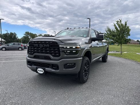 New 2026 RAM 3500 Limited AWD/4WD image 19