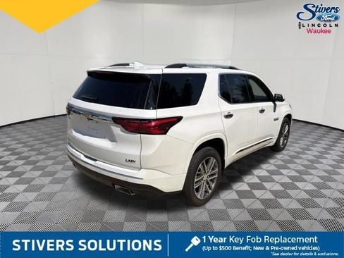 Used 2024 Chevrolet Traverse High Country AWD/4WD image 6