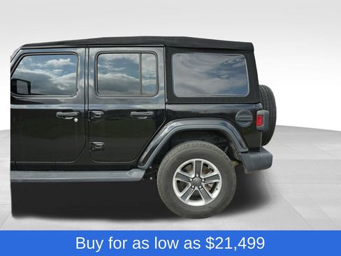 Used 2018 Jeep Wrangler Unlimited Sahara AWD/4WD image 6