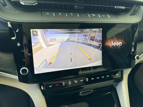 New 2026 Jeep Grand Cherokee Limited w/ Limited Altitude Package image 26