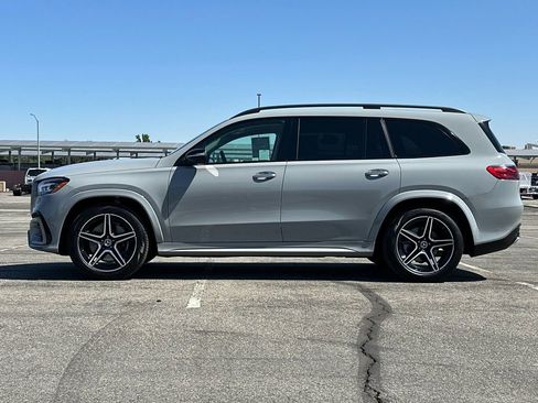 Used 2025 Mercedes-Benz GLS 450 4MATIC image 6