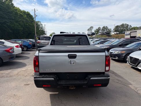 Used 2017 Honda Ridgeline RT image 6