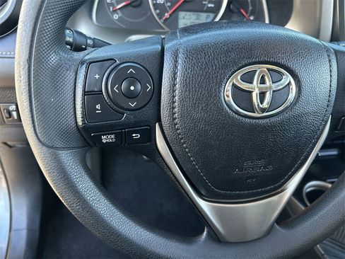 Used 2013 Toyota RAV4 XLE image 21