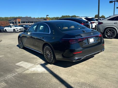 New 2026 Mercedes-Benz E 350 4MATIC Sedan image 6