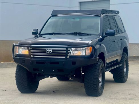 Used 2005 Toyota Land Cruiser AWD/4WD image 13