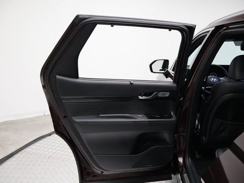 Used 2023 Hyundai Palisade Calligraphy image 20