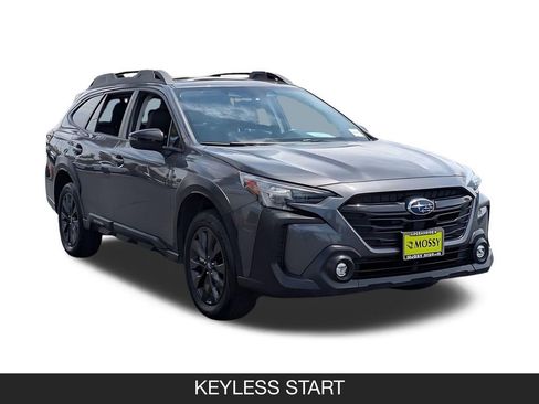 Used 2025 Subaru Outback Onyx Edition AWD/4WD image 2
