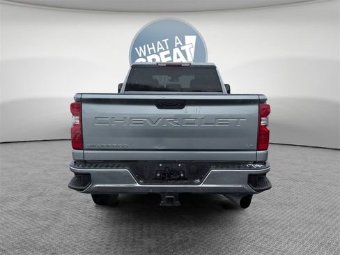Used 2024 Chevrolet Silverado 2500 LT image 5