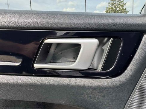 Used 2019 Porsche Cayenne AWD/4WD image 45