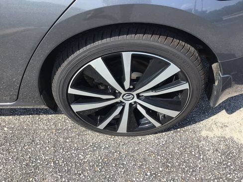 Used 2020 Nissan Altima 2.5 SR FWD image 16