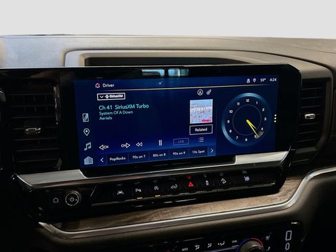 Used 2024 Chevrolet Silverado 1500 LTZ w/ LTZ Premium Package image 15