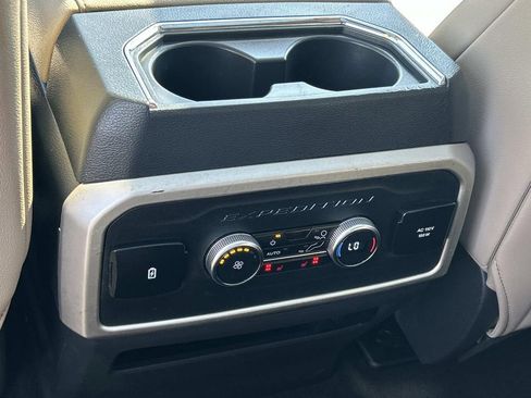 Used 2024 Ford Expedition Max Limited RWD image 20