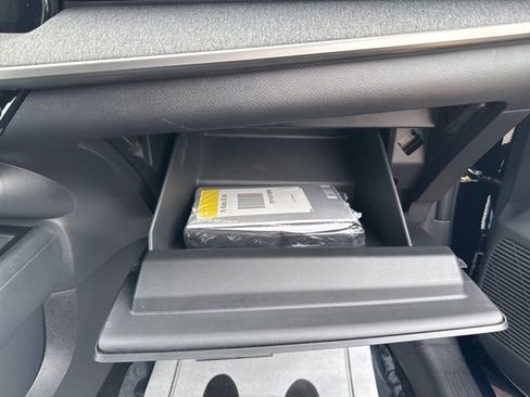 New 2025 Nissan Kicks SV w/ SV Premium Package image 24