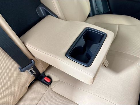 Certified 2025 Toyota RAV4 LE FWD image 39