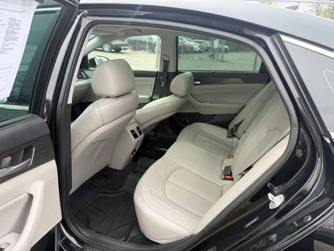 Used 2018 Hyundai Sonata Limited w/ Ultimate Package 07 FWD image 29