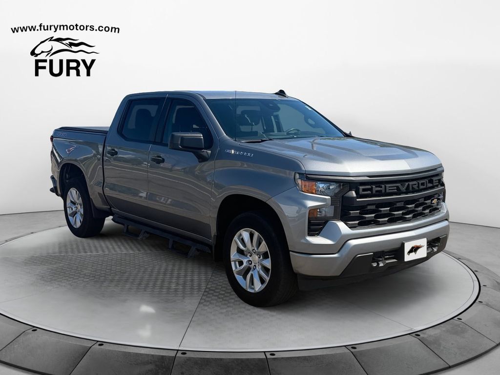 Used 2023 Chevrolet Silverado 1500 Custom AWD/4WD image 1