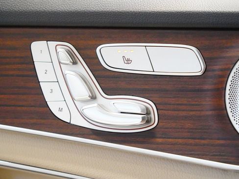Certified 2020 Mercedes-Benz C 300 4MATIC Sedan image 28