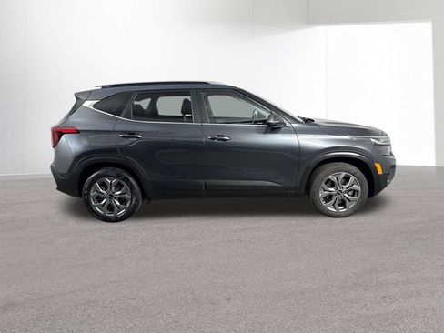 Used 2024 Kia Seltos S AWD/4WD image 35