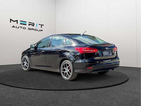 Used 2017 Ford Focus SEL image 7