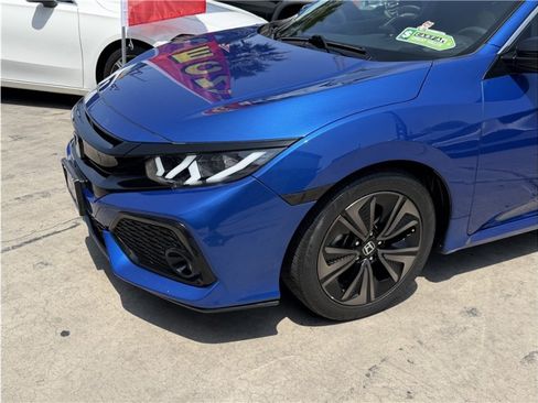 Used 2018 Honda Civic EX image 11