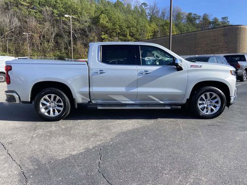 Used 2020 Chevrolet Silverado 1500 LTZ image 2
