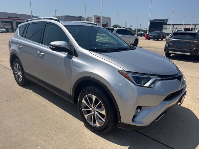 Certified 2018 Toyota RAV4 XLE w/ Convenience Package AWD/4WD image 2
