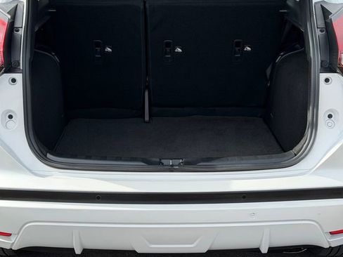 Certified 2023 Nissan Kicks SV image 4