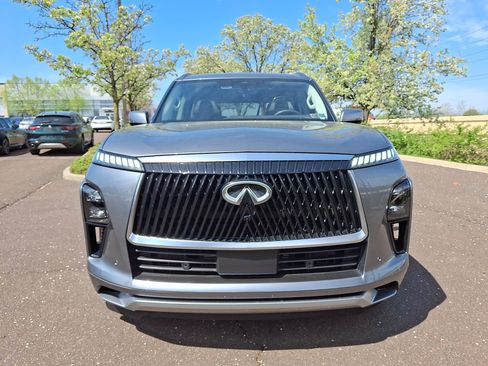 Certified 2025 INFINITI QX80 Sensory AWD/4WD image 2