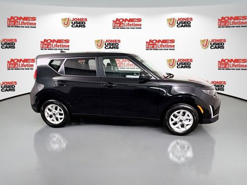 Used 2025 Kia Soul LX w/ LX Technology Package image 15