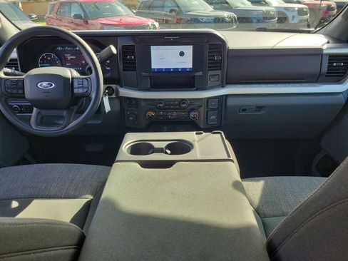 Certified 2025 Ford F250 XLT image 11