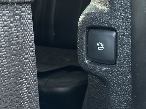 Used 2019 Ford Expedition XLT w/ Equipment Group 202A image 17