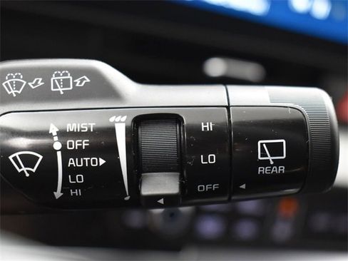 Certified 2025 Kia Sportage EX image 29