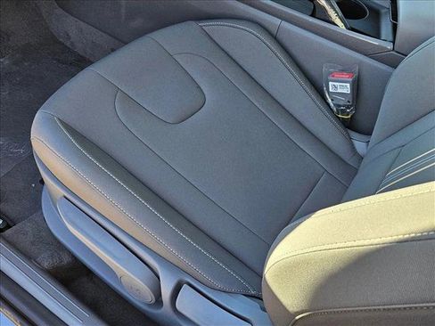 New 2025 Hyundai Elantra Sport FWD image 4