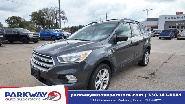 Used 2018 Ford Escape SE w/ SE Sync 3 Package AWD/4WD image 3