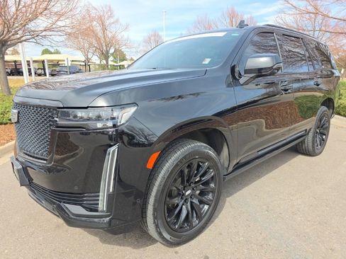 Used 2024 Cadillac Escalade Sport Platinum w/ LPO, ONYX Package image 2